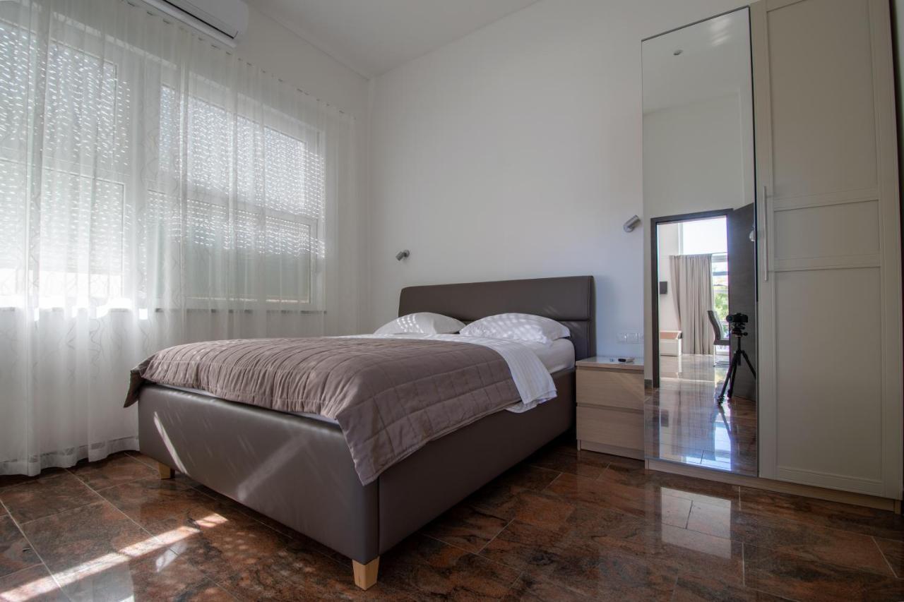 Apartments Lantina Betina  Ngoại thất bức ảnh